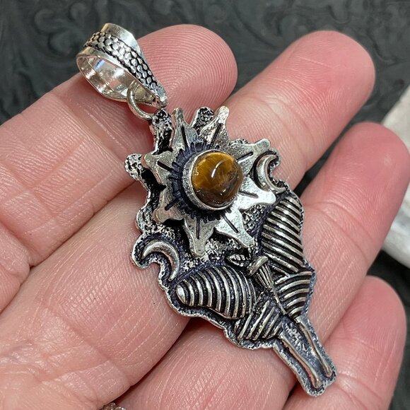 Tigers Eye Flower Luna Moth Sun Crescent Moon Mystic Pendant - Picture 4 of 6